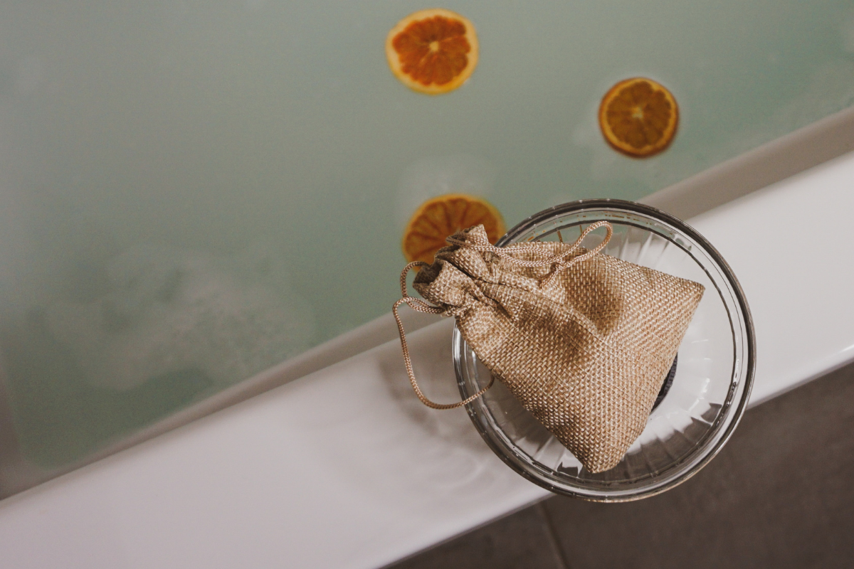 thé de bain réutilisable blanc sauge sel de bain